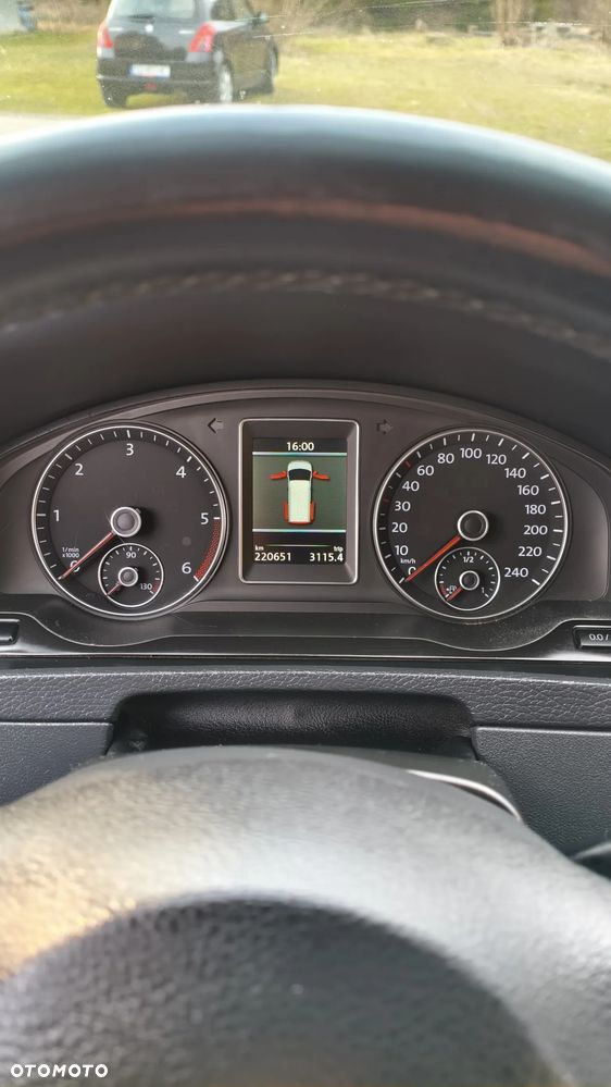 Volkswagen Multivan - 33