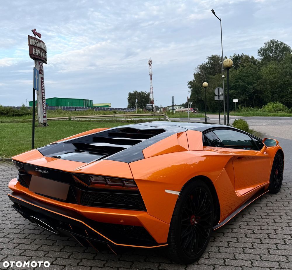 Lamborghini Aventador S - 8