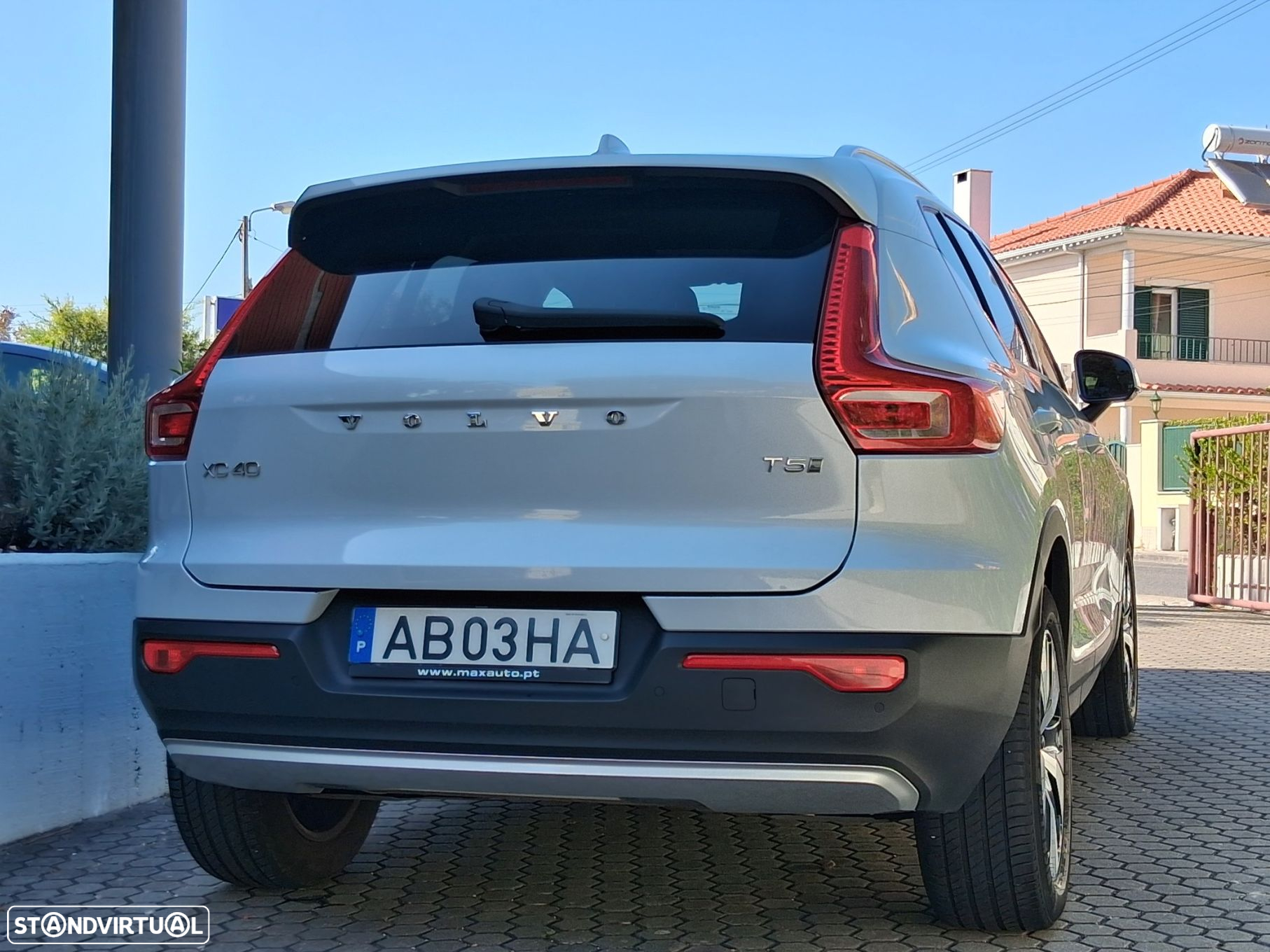 Volvo XC 40 1.5 T5 PHEV Momentum Plus - 17