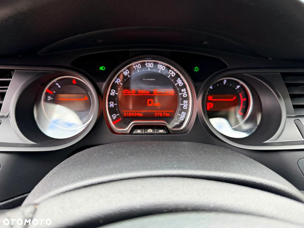 Citroën C5 HDi 165 FAP Business Class - 19