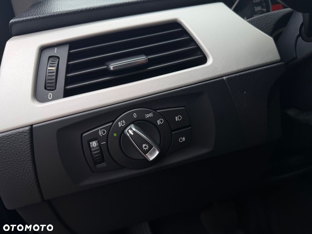 BMW Seria 3 318d DPF Edition Lifestyle - 20