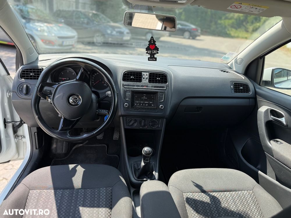 Volkswagen Polo 1.4 TDI (Blue Motion Technology) Comfortline - 8