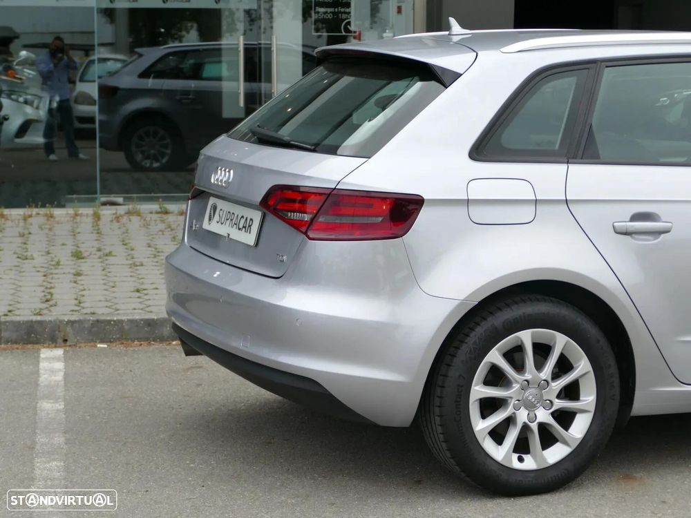 Audi A3 Sportback 2.0 TDI Advance - 7