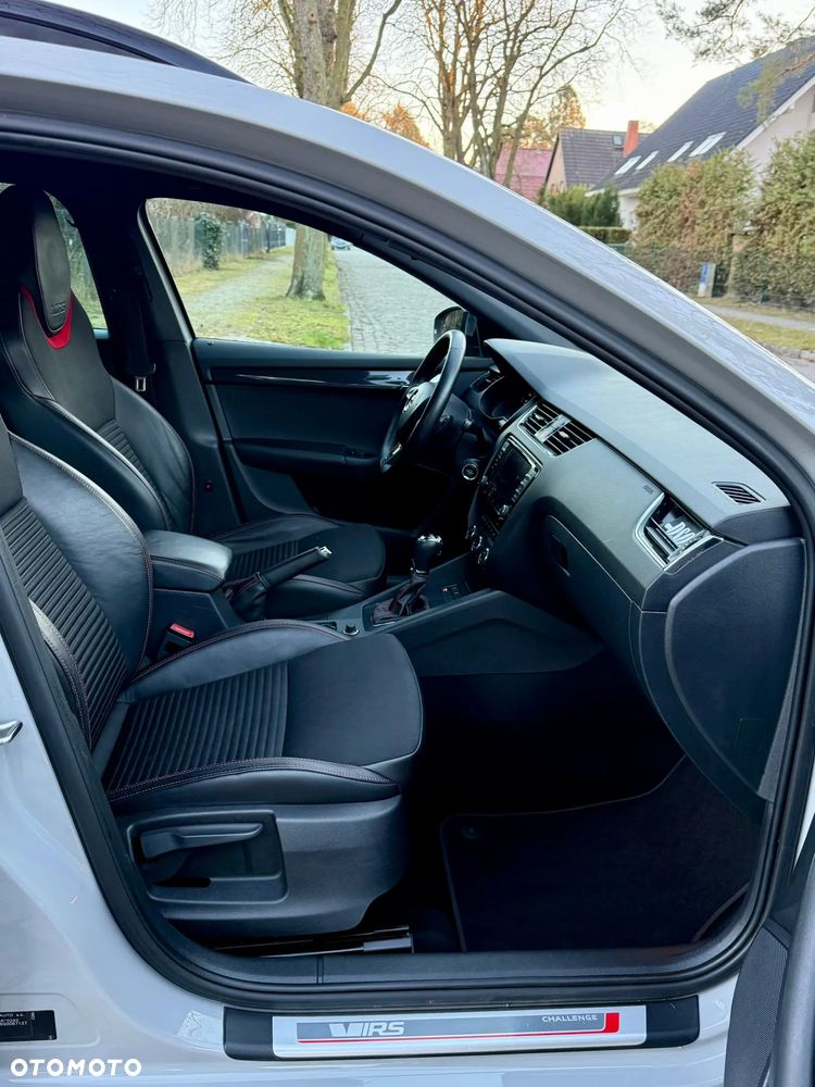 Skoda Octavia 2.0 TDI RS Challenge DSG - 17