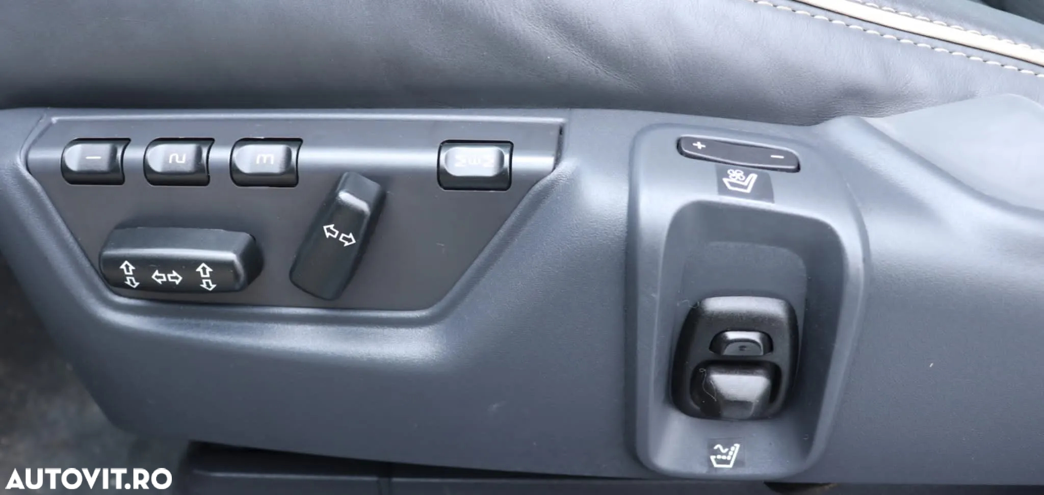Volvo XC 90 D5 AWD Geartonic Executive - 35