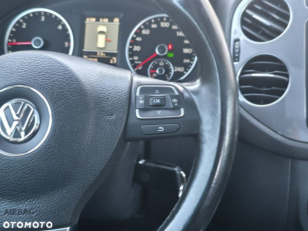 Volkswagen Tiguan - 15