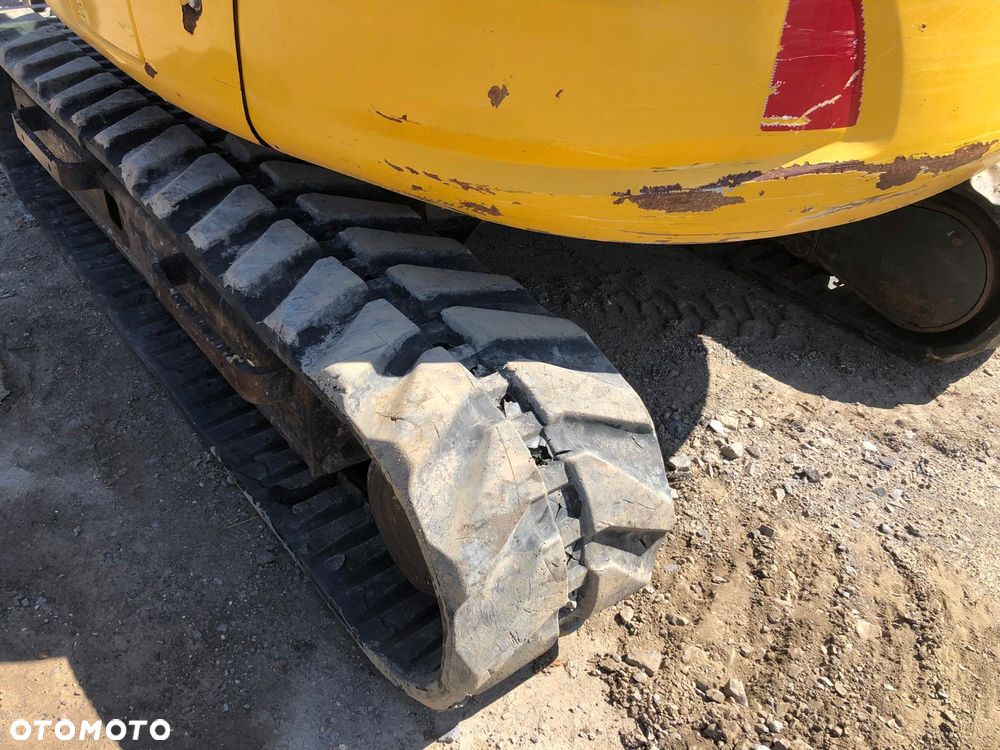 Komatsu PC80MR-5 - 7