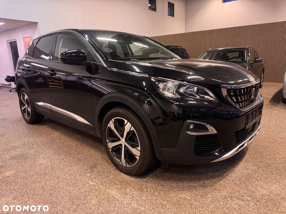 Peugeot 3008 PureTech 130 Stop & Start GPF Allure Business-Paket