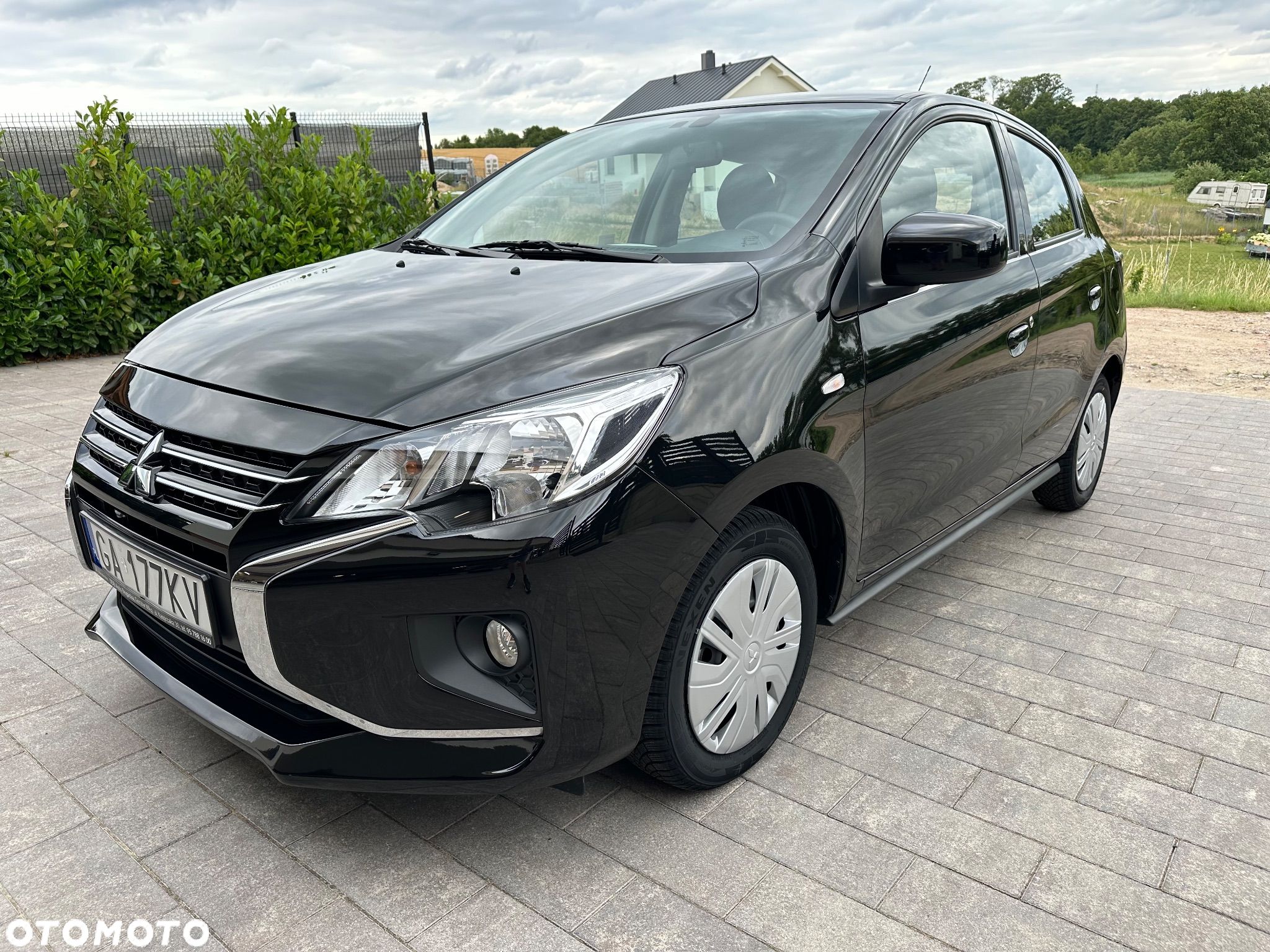 Mitsubishi Space Star 1.2 AS&G Intense - 1