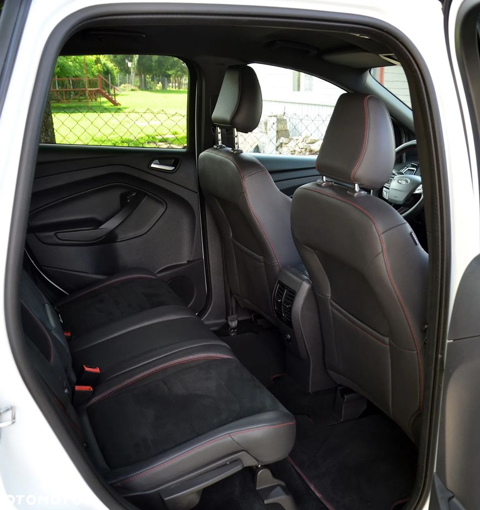Ford Kuga 2.0 TDCi FWD ST-Line - 25