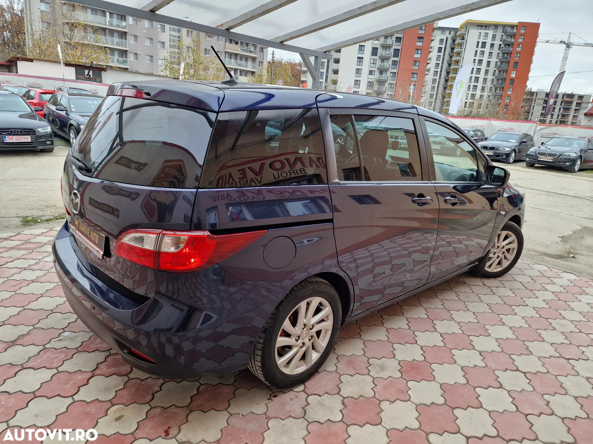 Mazda 5 - 5