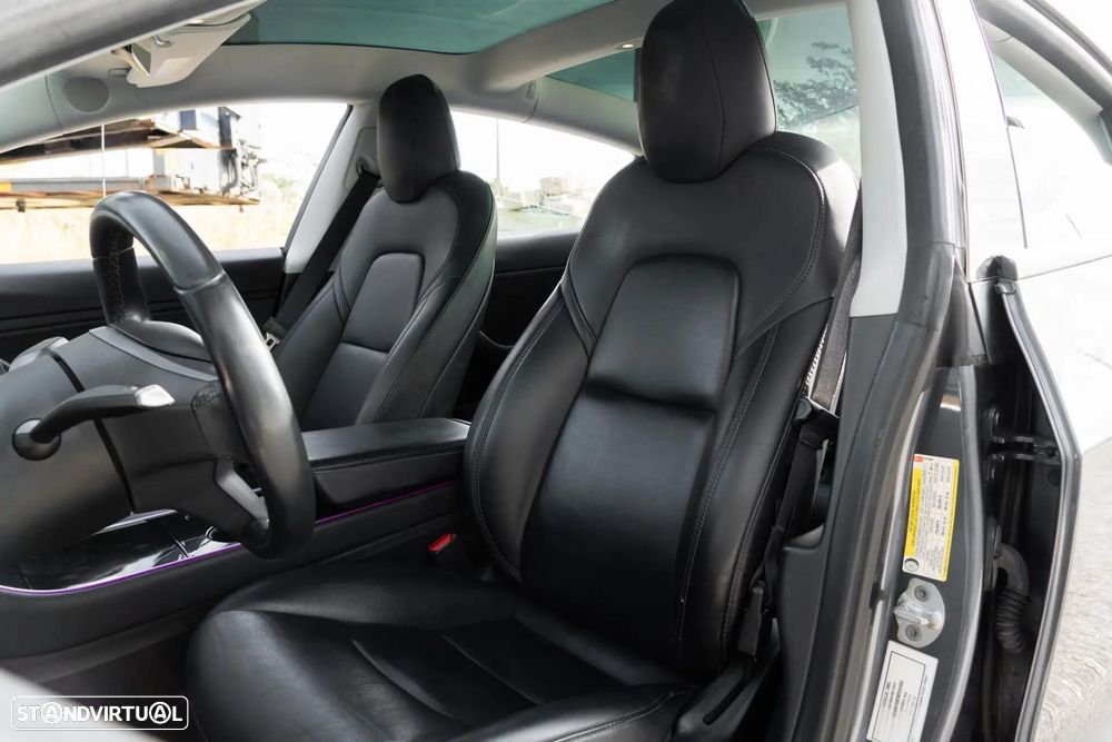 Tesla Model 3 Long-Range Dual Motor AWD - 39