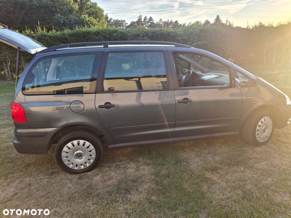 Volkswagen Sharan ver-1-9-tdi - 5