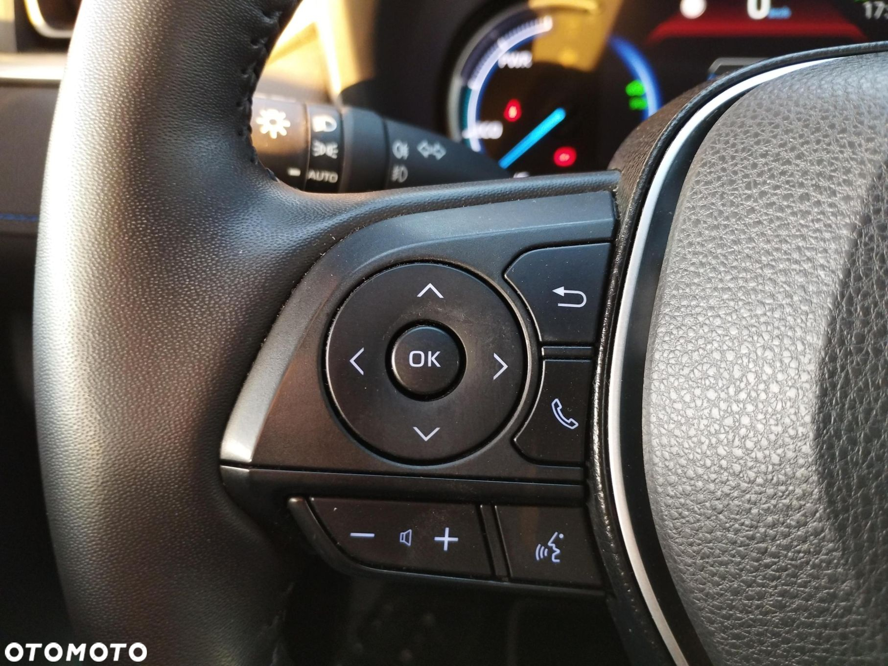 Toyota RAV4 - 18
