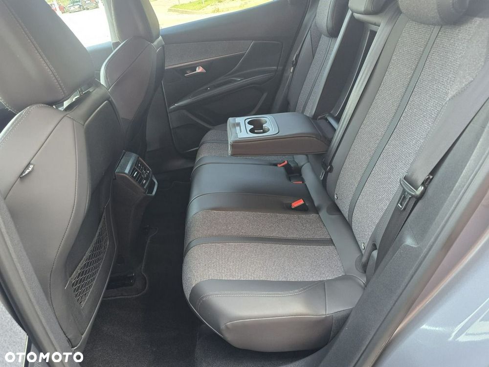 Peugeot 3008 - 13