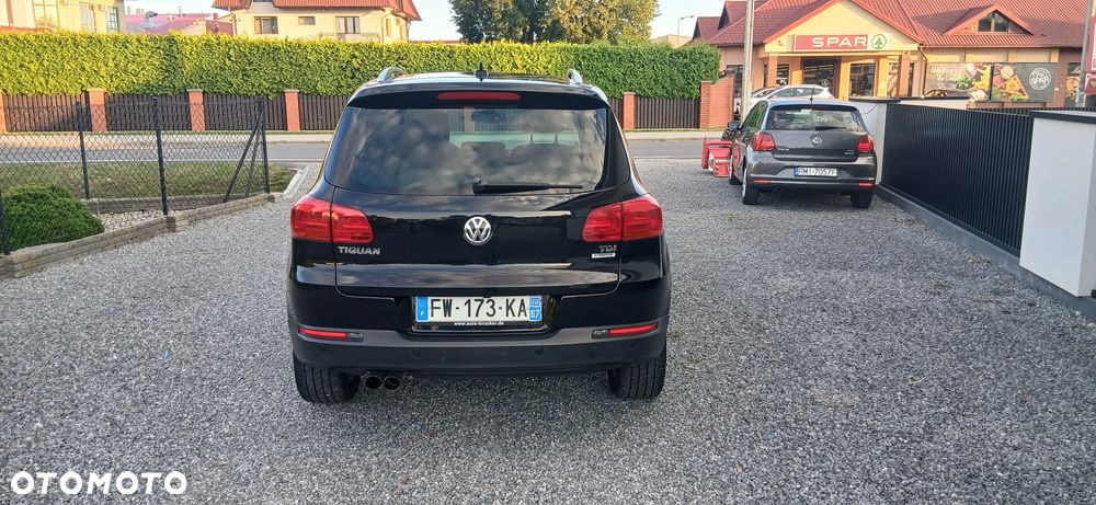 Volkswagen Tiguan 2.0 TDI DPF BlueMotion Technology Lounge Sport & Style - 5