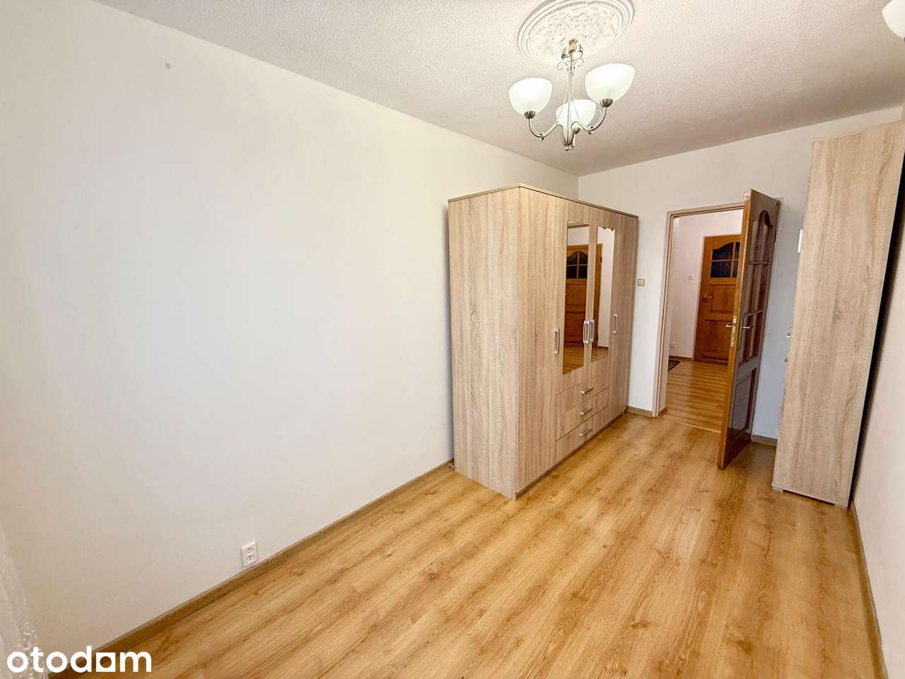 3 pokojowe mieszkanie z oddzielną kuchnią przy Galerii Północnej, 61m2