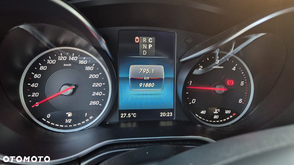 Mercedes-Benz Klasa V ver-300-d-extralang-4matic-9g--tronic-avantgarde - 6