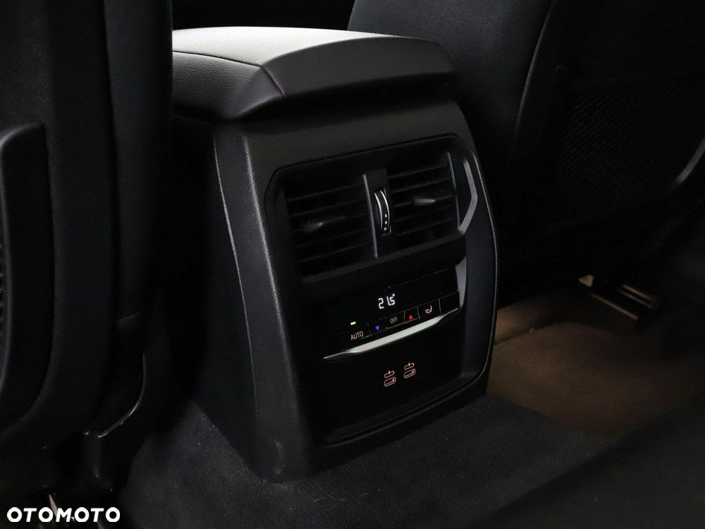 BMW Seria 3 320d xDrive MHEV Advantage - 39