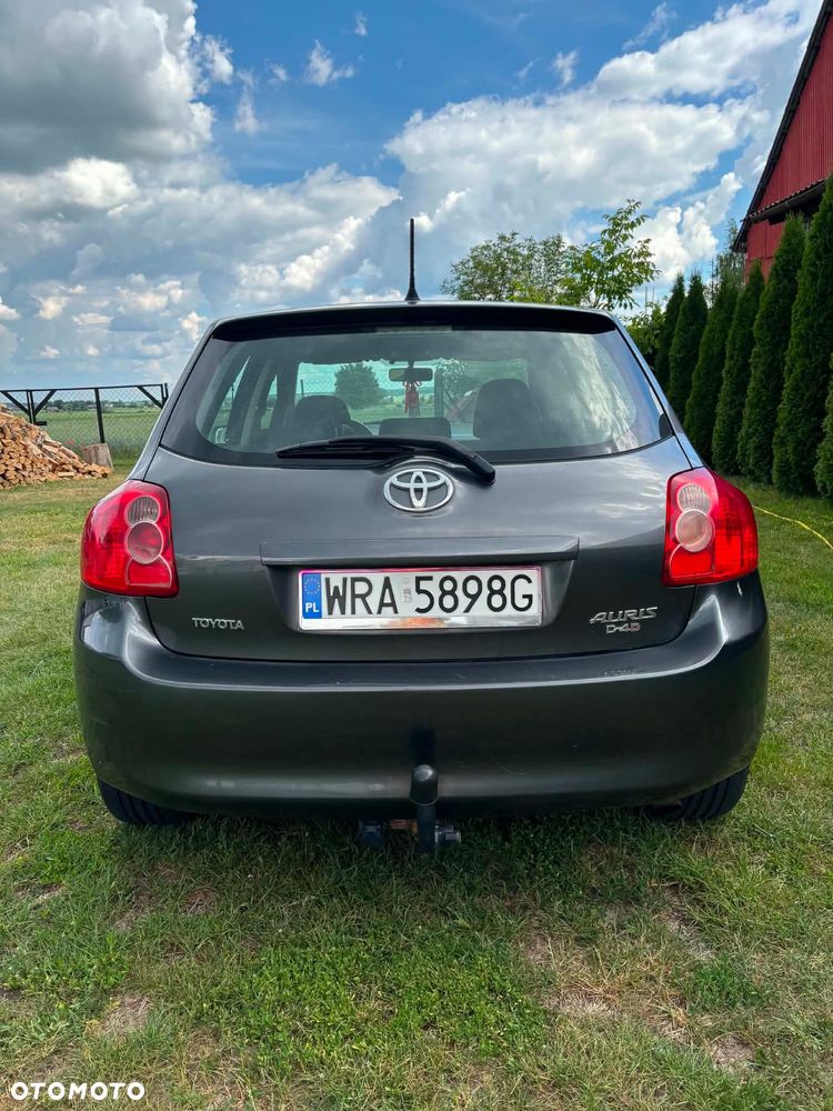 Toyota Auris 2.0 D-4D - 2