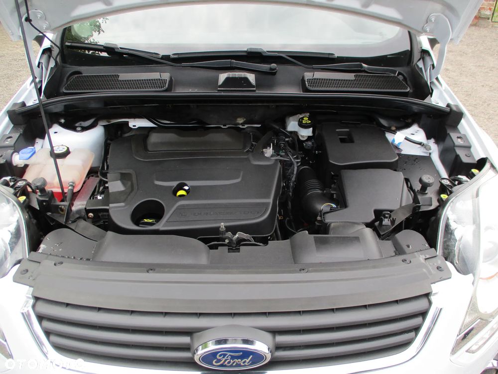 Ford Kuga 2.0 TDCi 4WD Trend - 25