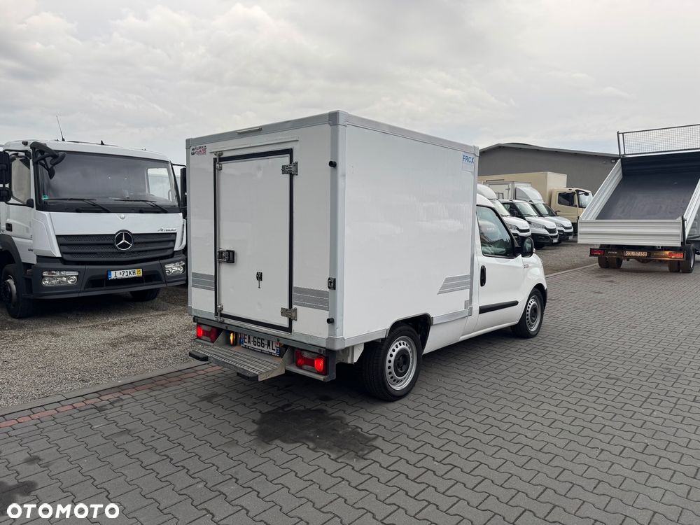 Fiat DOBLO CHODNIA MROŹNIA idealne pod katering ,cukiernie - 8