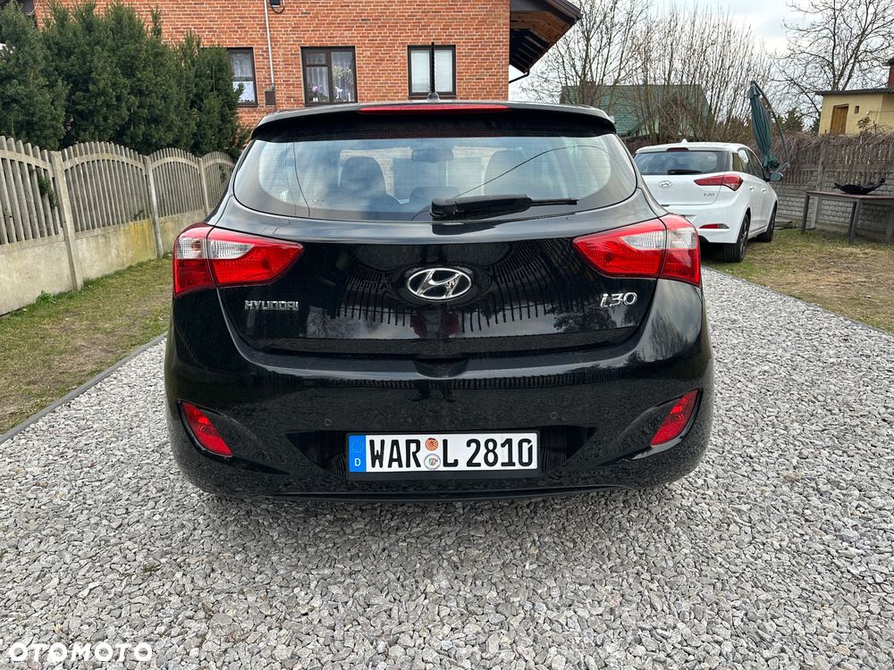 Hyundai i30 1.4 Passion Plus - 14