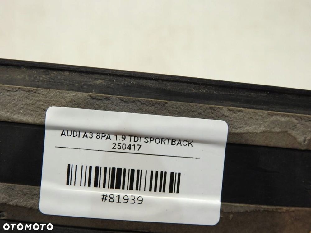 LISTWA PROGOWA PRAWA AUDI A3 8PA SPORTBACK 8P4853492G - 4