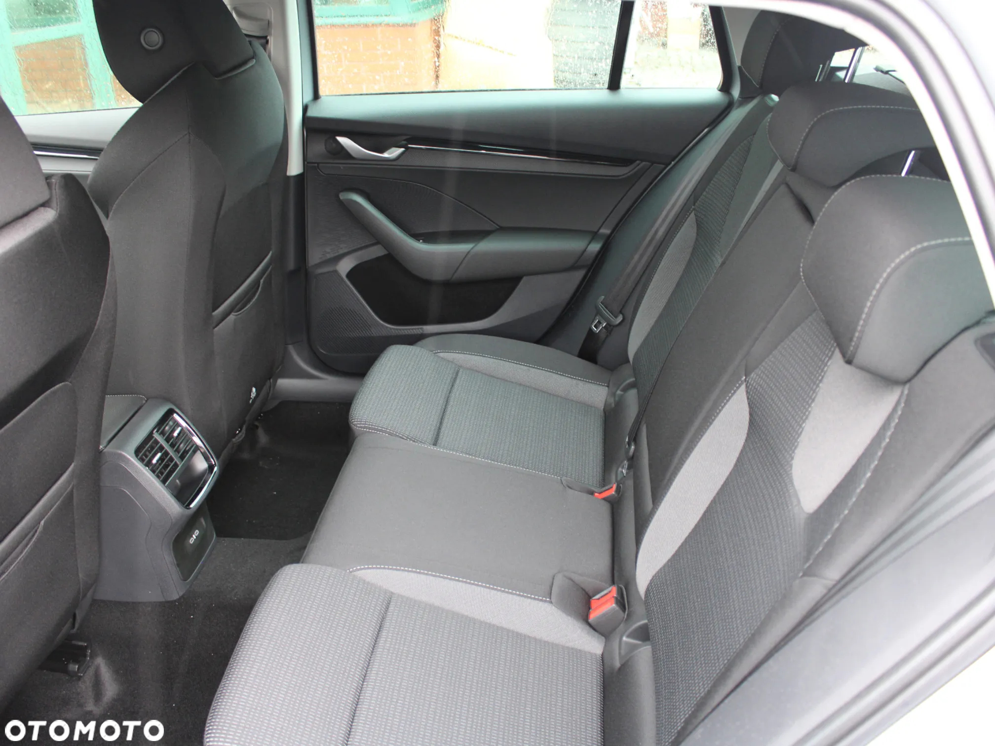 Skoda Octavia 1.5 TSI mHEV Selection DSG - 15