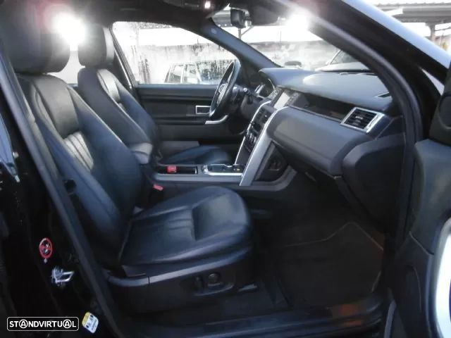 Land Rover Discovery Sport TD4 Aut. HSE Luxury - 35