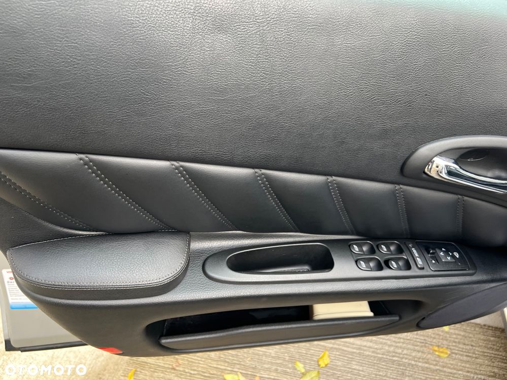 Alfa Romeo 166 3.0 V6 24v Sportronic - 11