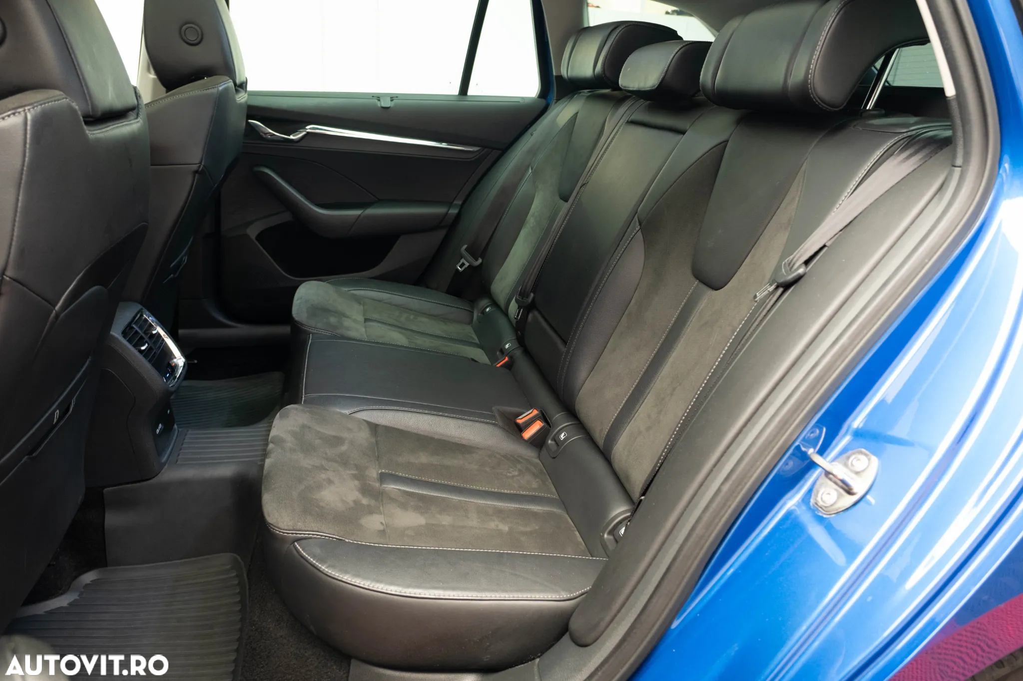 Skoda Octavia Combi Diesel 2.0 TDI DSG Style - 21