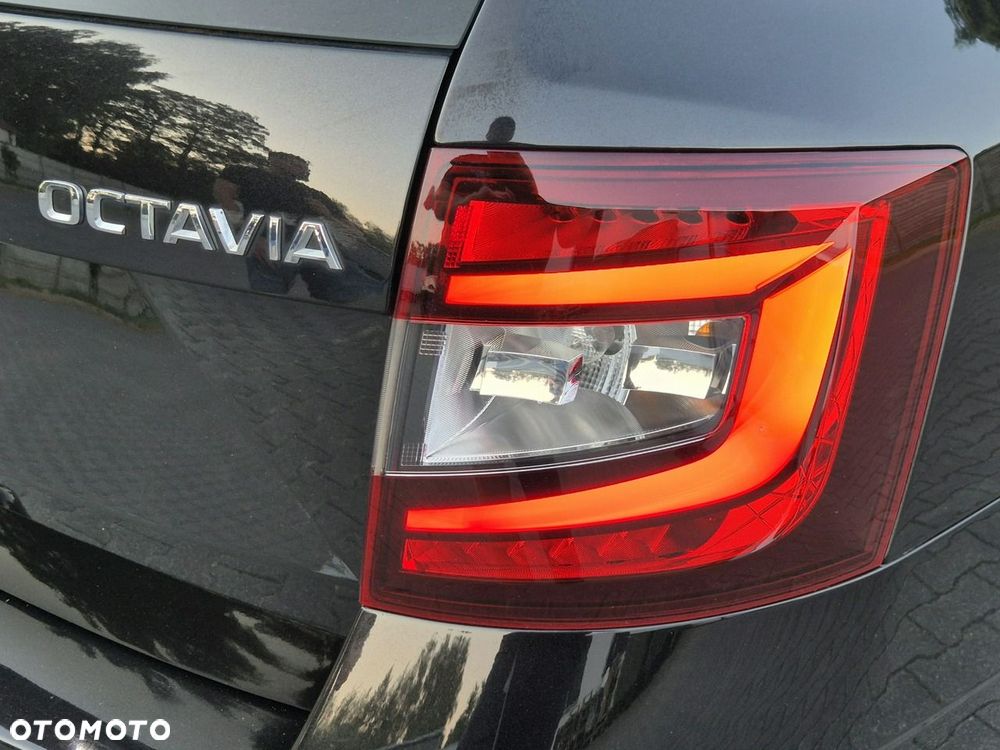 Skoda Octavia 2.0 TDI DSG Style - 38