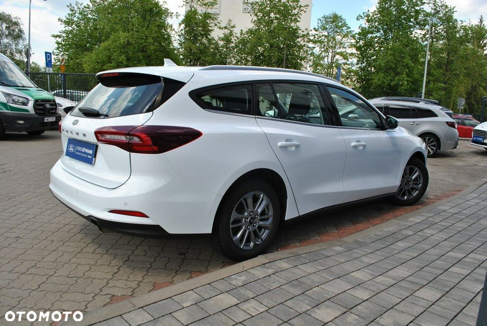 Ford Focus 1.0 EcoBoost Titanium - 9