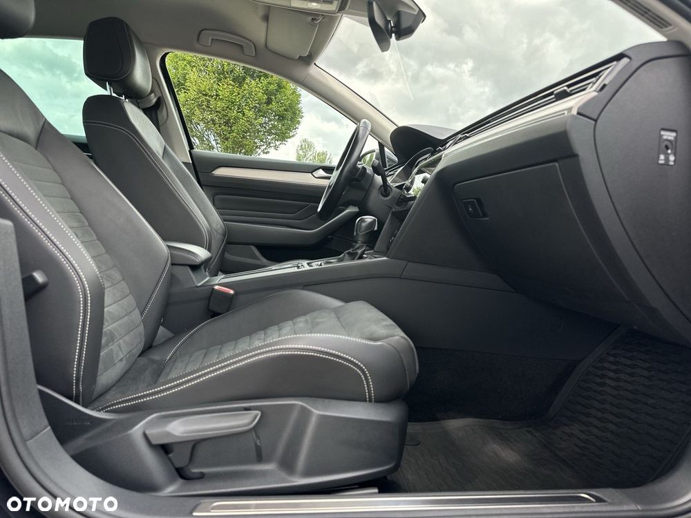 Volkswagen Passat 2.0 TSI Elegance DSG - 18