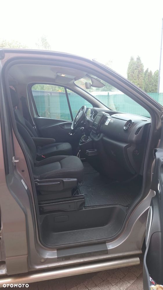 Opel Vivaro 2016 photo 3