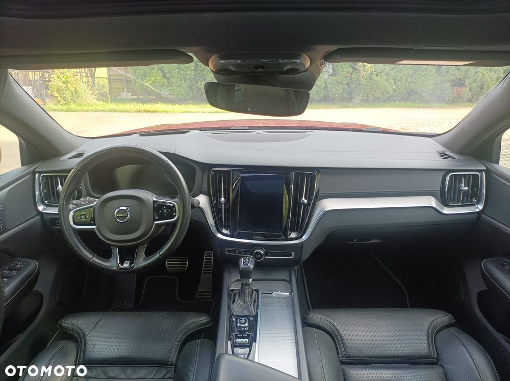 Volvo S60 T6 AWD R-Design - 19