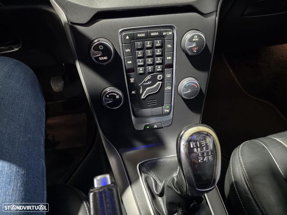 Volvo V40 1.6 D2 Eco Momentum - 14