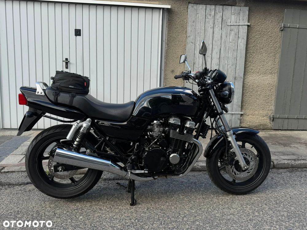 Honda CB - 2