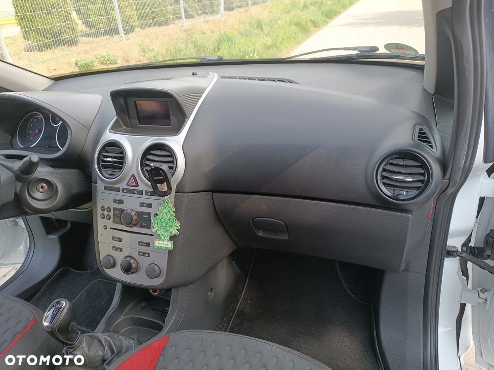 Opel Corsa 1.6 Turbo GSi - 10