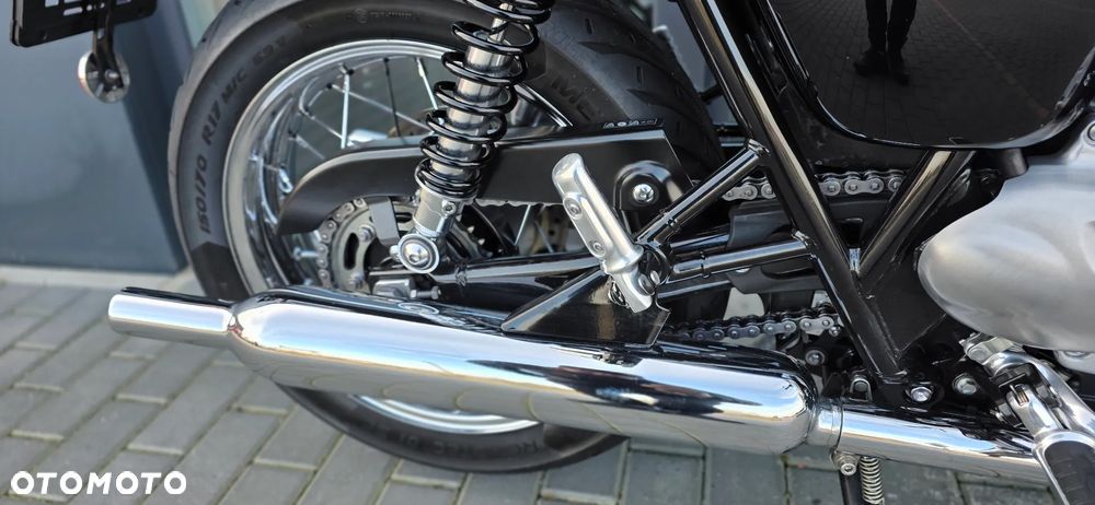Triumph Bonneville - 21