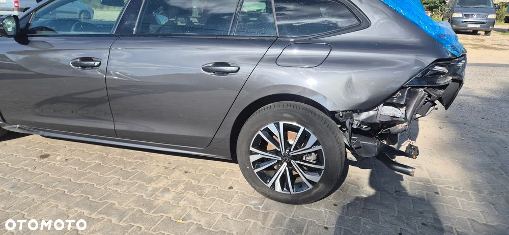Peugeot 508 SW PureTech PHEV 225 Allure S&S e-EAT8 - 17