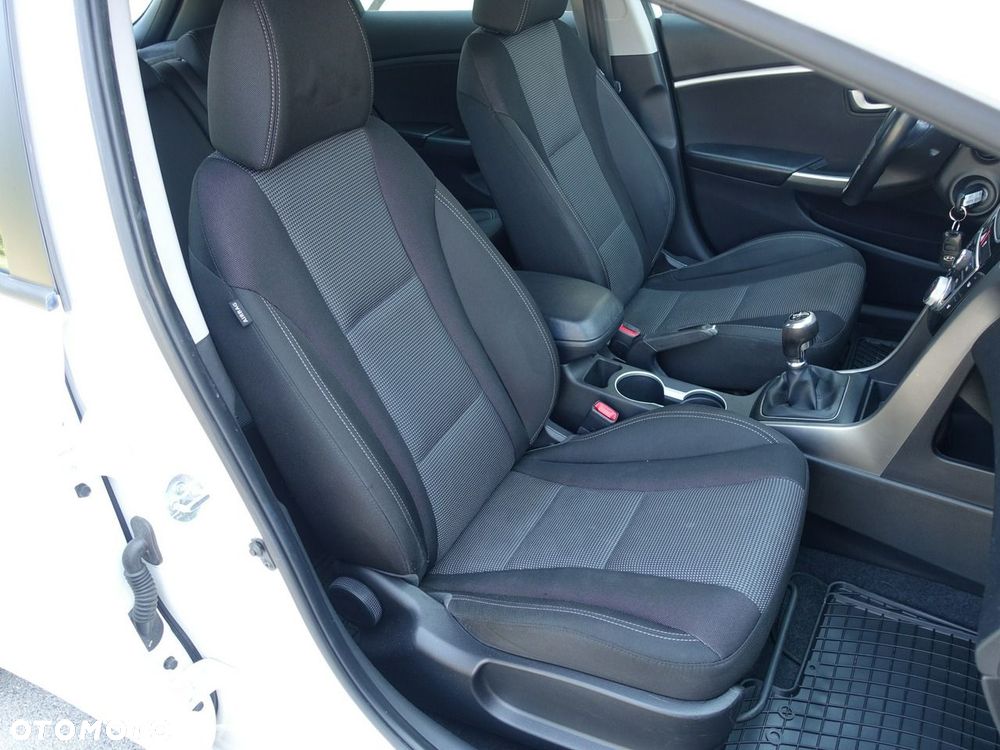 Hyundai i30 - 18