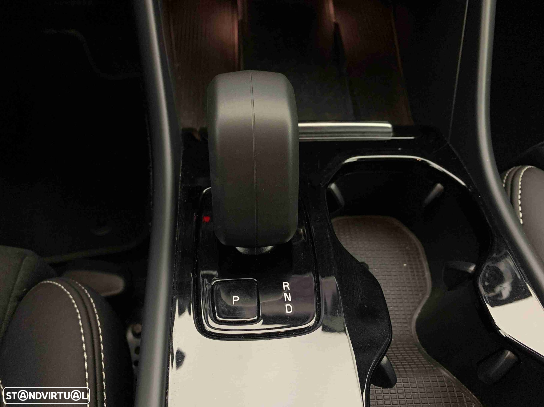 Volvo EX40 82 kWh Single Motor Extended Range Plus - 10