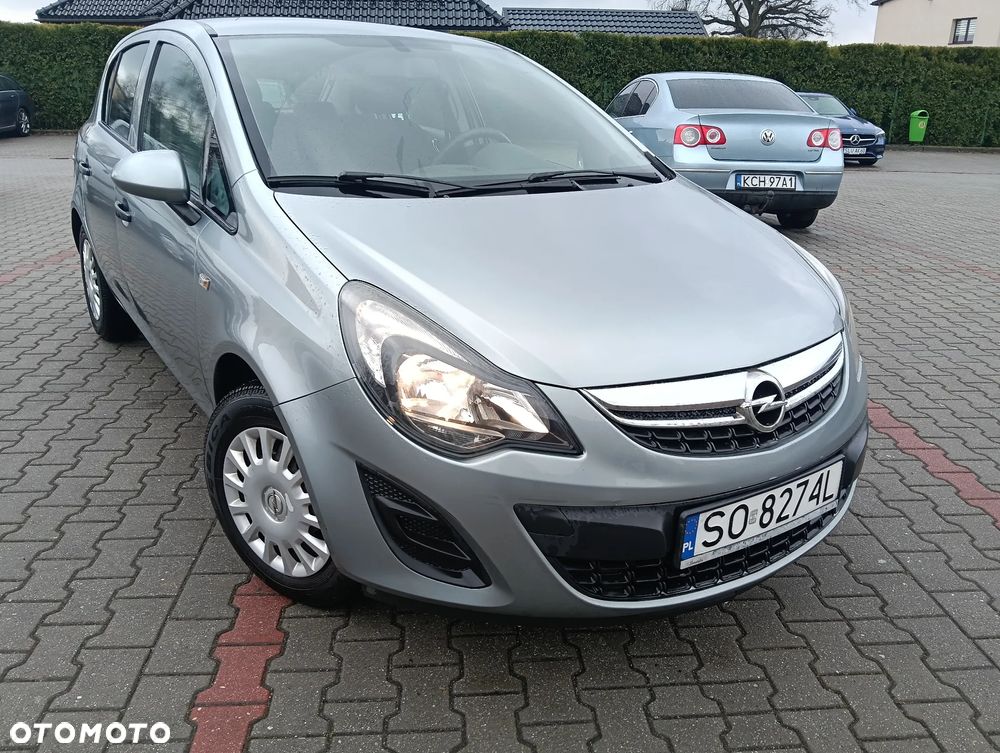 Opel Corsa 1.2 16V Essentia - 2