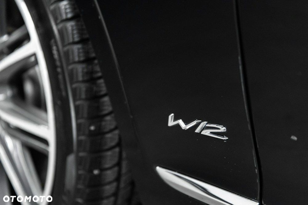 Bentley Flying Spur - 17