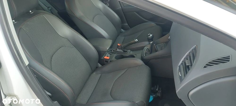 Seat Leon 2.0 TDI DPF FR Black Matt Edition - 26