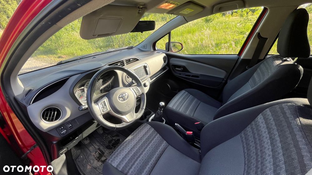 Toyota Yaris 1.33 Premium - 11