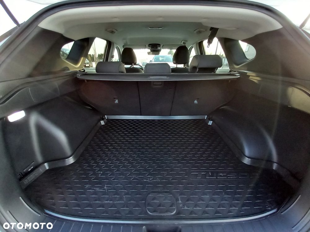 Hyundai Tucson 1.6 T-GDi Smart 2WD - 32