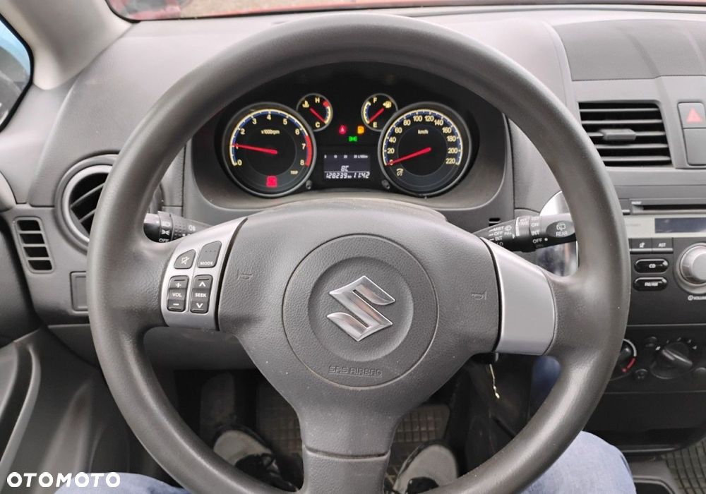 Suzuki SX4 - 11